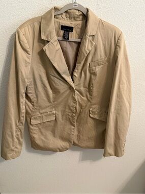 attention Women's Beige Single-Button Blazer